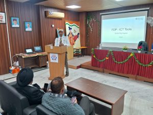 Chandigarh Design School Founder Vineet Raj Kapoor Conducts FDP at Maharaja Agrasen University